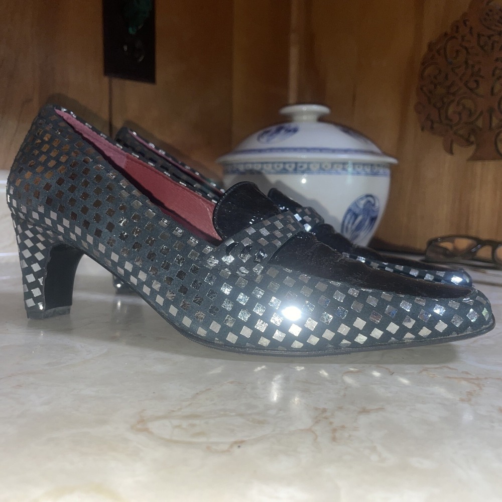 Vintage Black And Silver Metallic Pumps Helle Romu's 38 Excellent Condition
